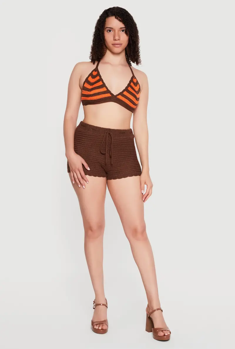 Crochet-Edged Drawstring Shorts With Scalloped Hem 1