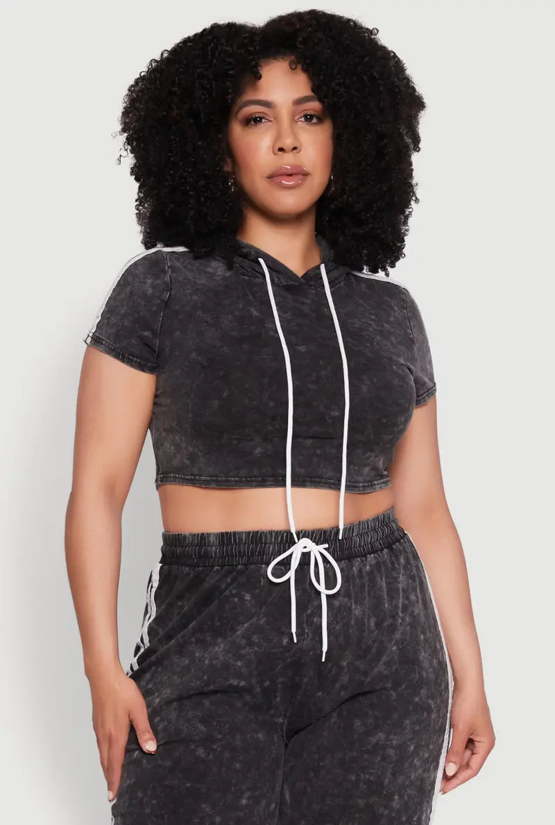 Curvy Daisy-Print Mineral Wash Hoodie Tee With Varsity Stripe 1