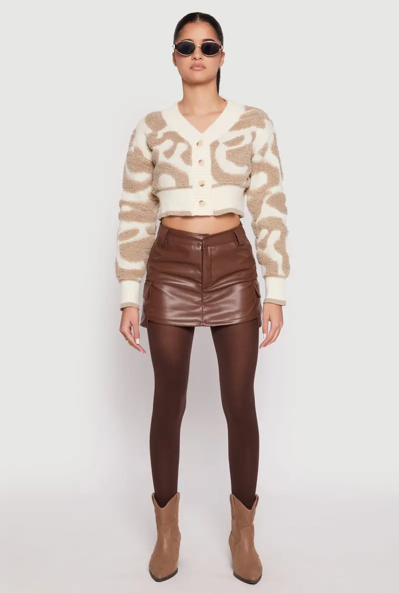 Daisy-Adorned Tufted Knit Cropped Cardigan 1