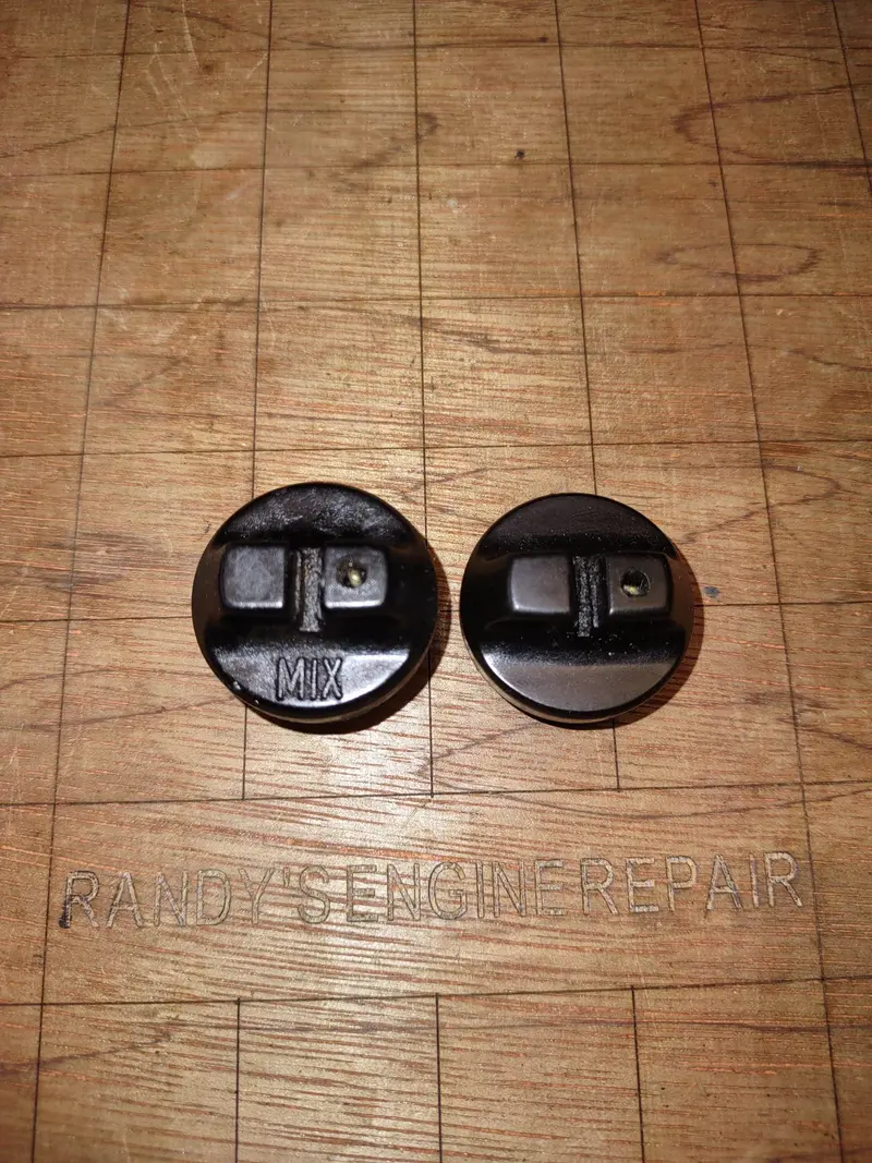 Genuine Stihl Fuel & Oil Fill Cap (Used) For 015, 015Av, O15L, And 015L Chainsaws 1