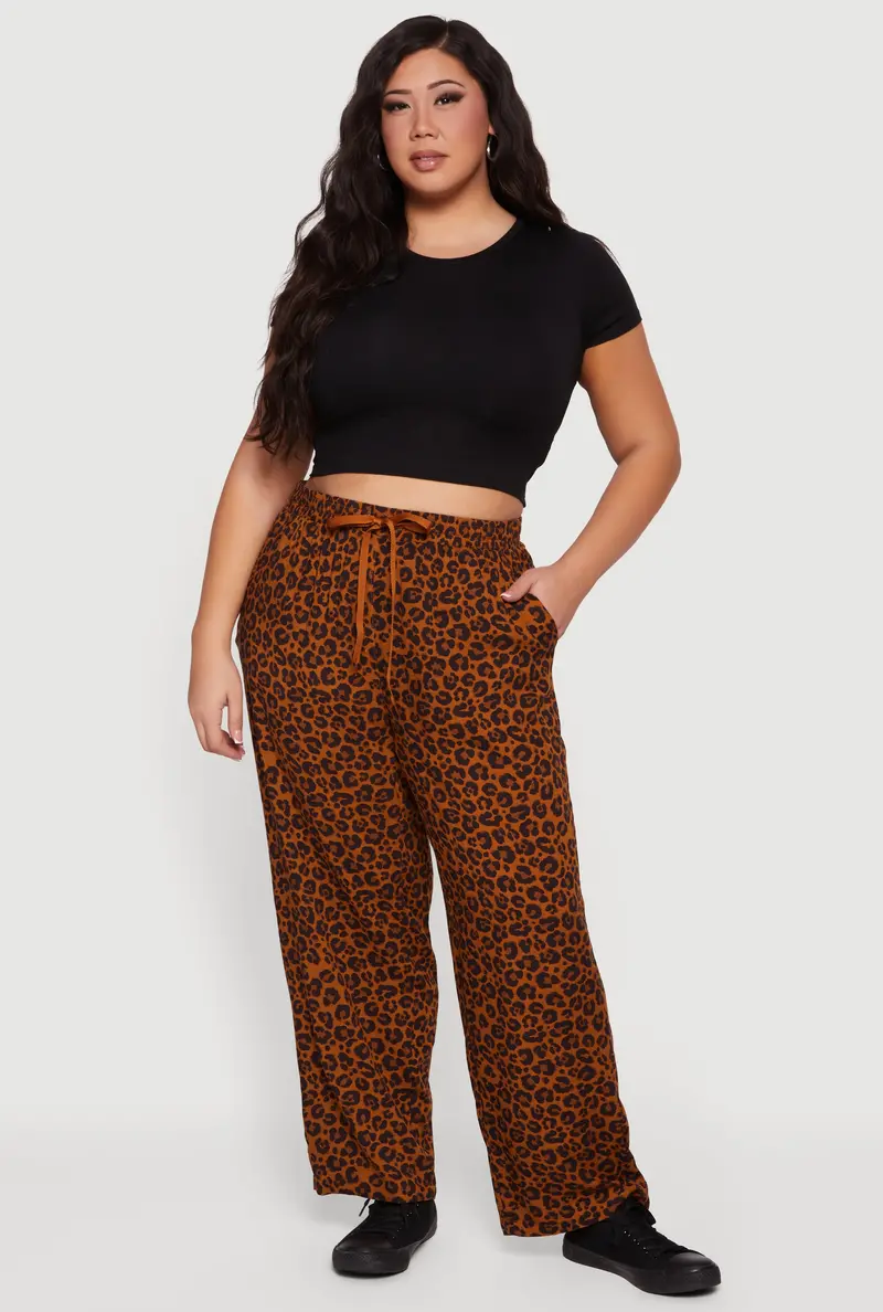 High-Waisted Printed Straight-Leg Pants – Plus Size 1