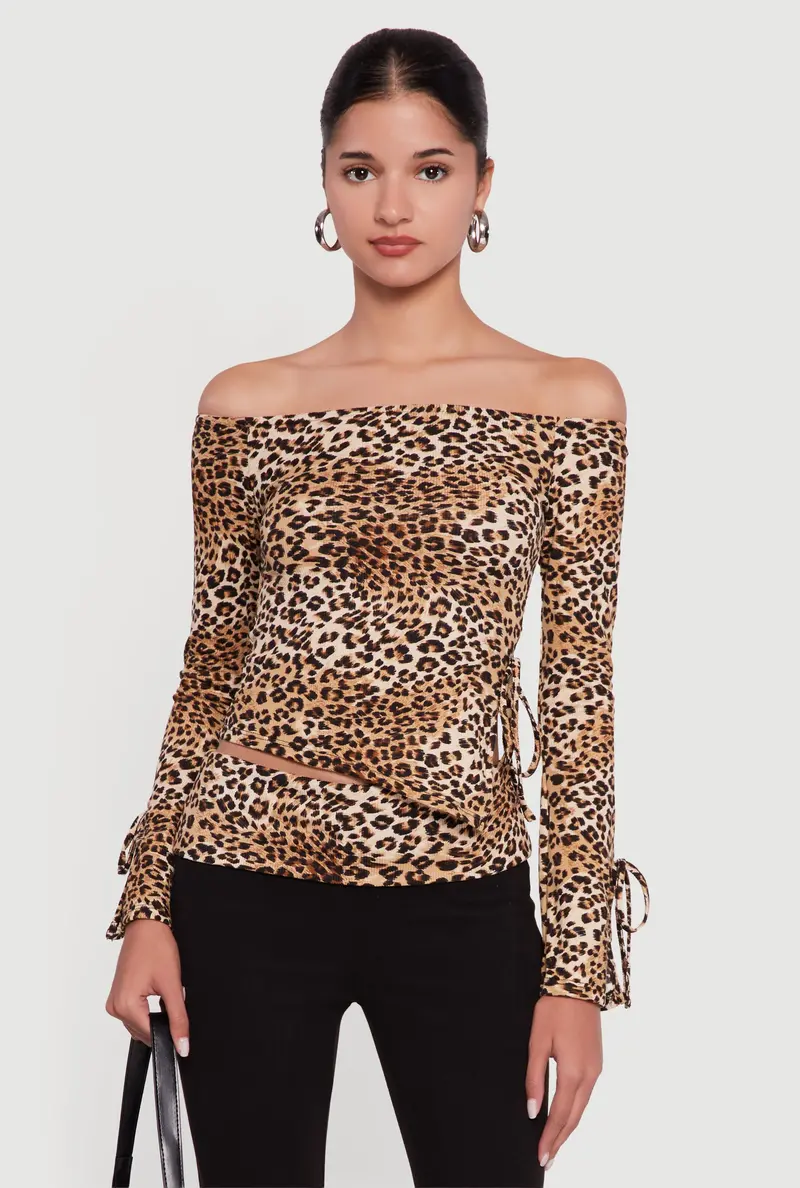 Off-The-Shoulder Leopard-Print Ribbed Blouse 1