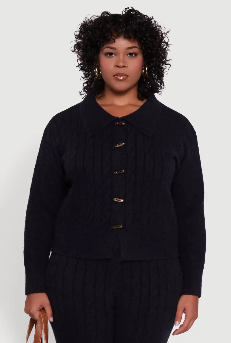 Plus-Size Cable-Knit Cardigan With Button-Front Styling 1