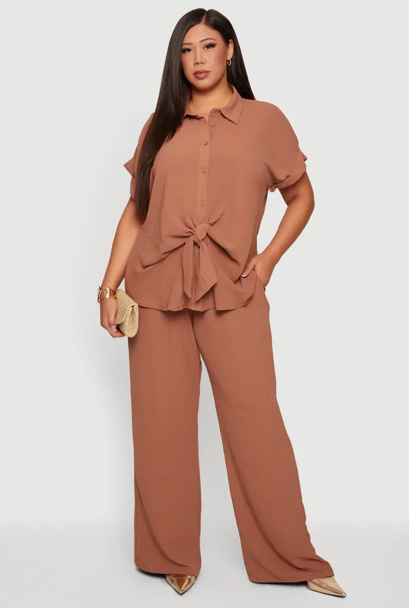 Plus Size Crepe Knit Wide-Leg Pants With Front Pockets 1