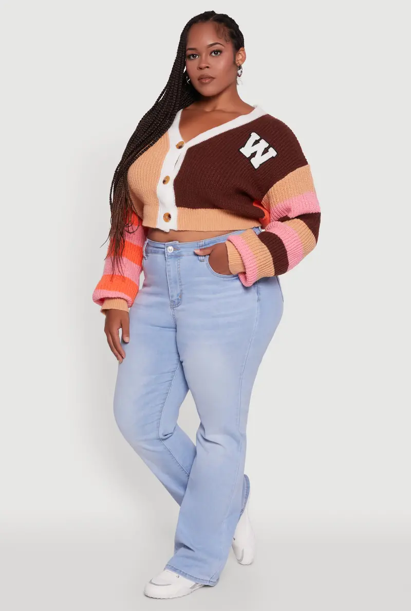 Plus Size Daisy-Themed Color-Blocked Cardigan With Stripes And Initial Monogram 1