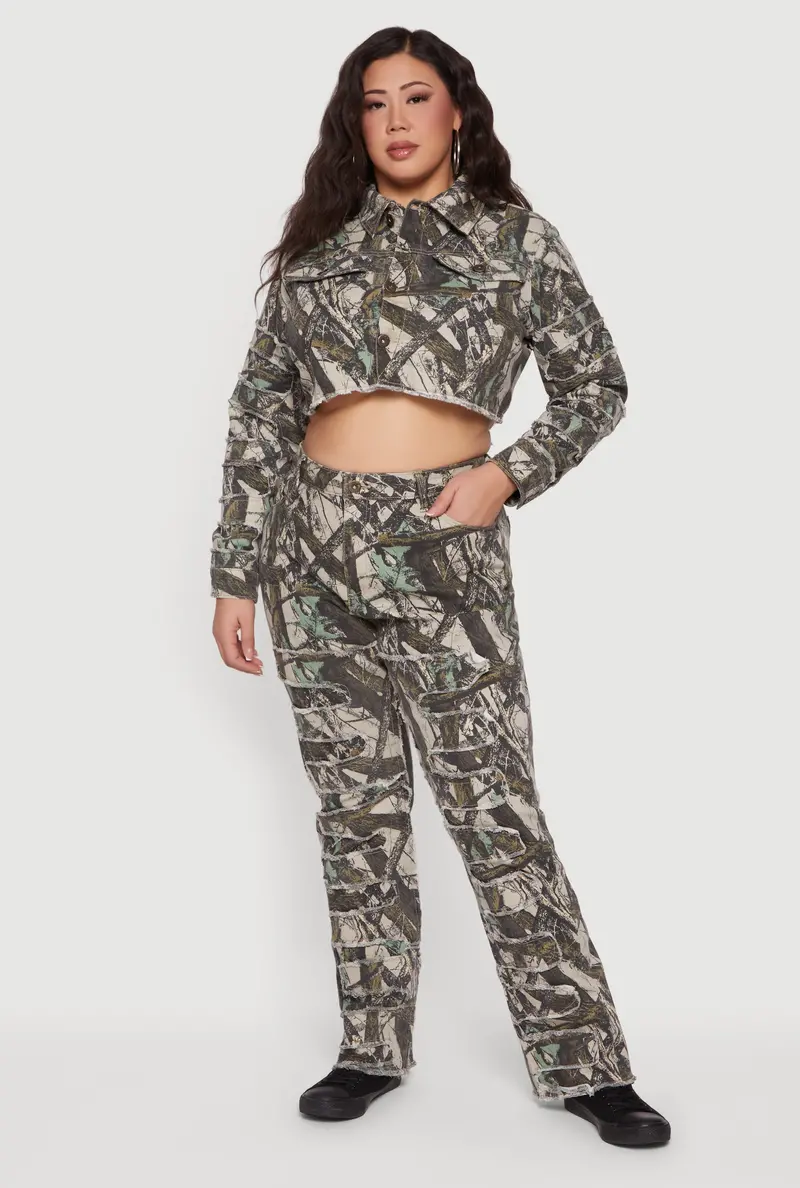 Plus Size Hunter Camo Patchwork Jeans With Frayed Details 1