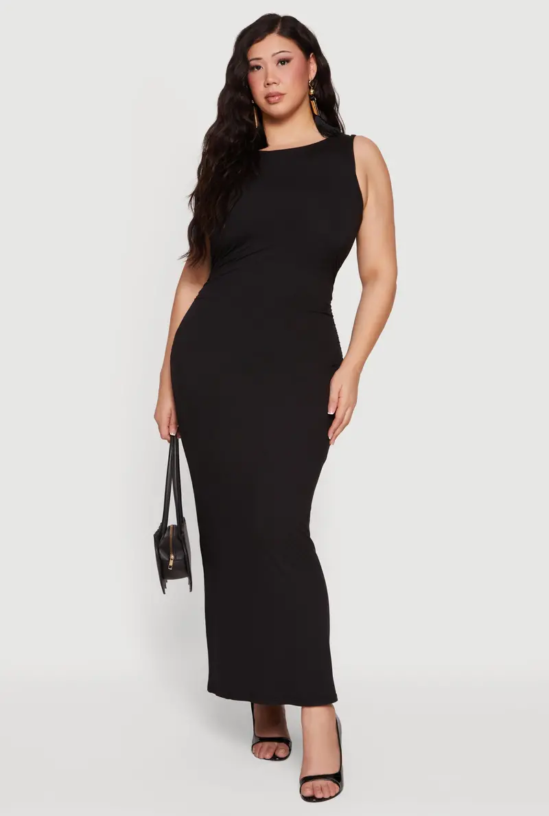 Plus Size Sleeveless Maxi Dress With Ruched Silhouette 1