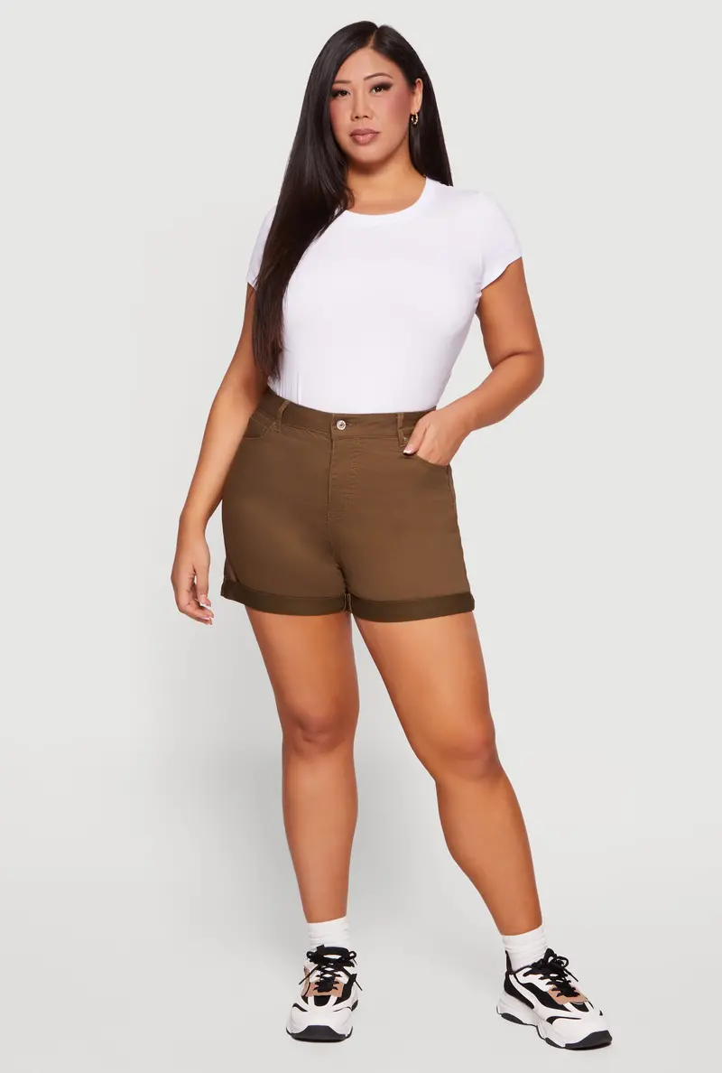 Tailored Plus Size High-Waisted Shorts With Clean Cuff Detail 1