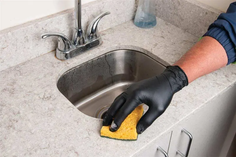Black Nitrile Disposable Gloves – Size Medium, Pack Of 100 1